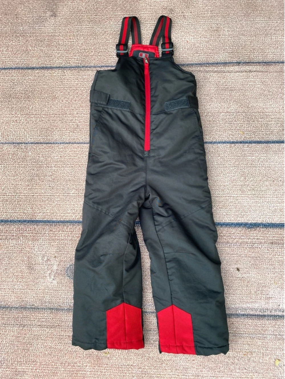 Swiss tech bib snowpants XS 4/5 black new without tags